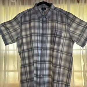 Men's Gray Plaid Shirt
